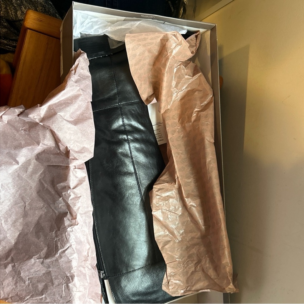 NEW IN BOX Franco Sarto Daya Tall Black Leather Boots SZ  8 1/2 - Picture 3 of 15